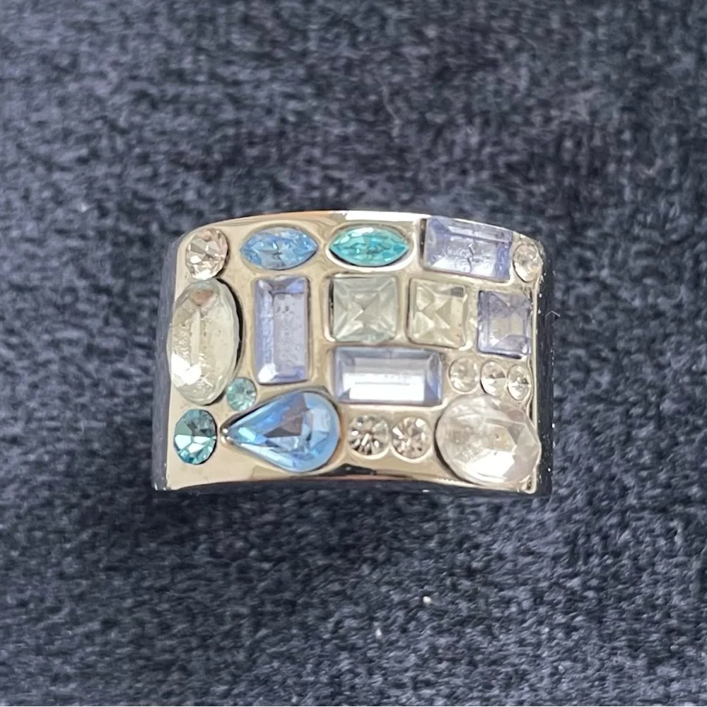 Guess Statement Ring - Picture 7 of 7